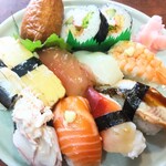 Take Zushi - 握り寿司ランチ　800円