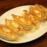 Tokuissho Gyoza Kasaihonten - 2013.5 焼餃子（6個420円）