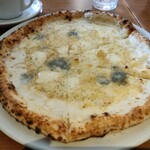 PIZZA & PASTA SALVATORE Senta Minami - 甘じょぱくて美味しい