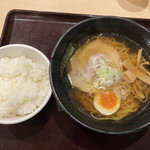 Shokujidokoro Komorebi - こもれびラーメン ライス