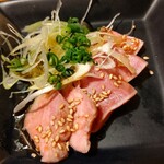 三六 - 上タン刺し（柔らかくて甘味もあり旨い）この間食べた牛タンより旨い