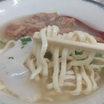 Okinawa Soba Senmonten Ogido - 勿論沖縄そば使用