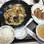 餃子の王将 - 221127日　埼玉　餃子の王将 戸田公園五差路店　鶏ときのこのあんかけ焼きそばBセット