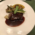 Chouette - 肉料理　牛フィレ肉のポアレ信州野菜ときのこのソテー