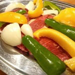 Yakiniku Sapporo En - 野菜たっぷりラムロール ¥600