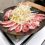 Yakiniku Horumon Jingisukan Gotsubo - 