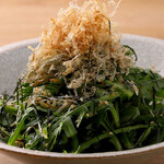 Hakodate Gagome Kelp and Shungiku Salad