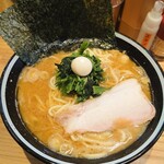 横横家 - ラーメン(中盛)950円