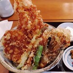 Ajidokoro Manpuku - からっと揚がった美味しい天丼