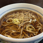 Soba Kura Kofu Bypass Ten - はいから定食の暖かいソバ