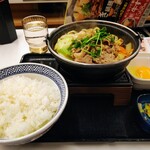 Yoshinoya Nashiyocho Ten - 牛すき鍋膳767円 御飯大盛