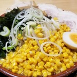 ラーメン もん吉 - もん吉らぁ～めん（醤油・背脂1・普通）　\970-　～旨い（次回は半麺だな）