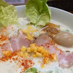 暁 製麺 - トッピングたち