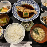 Tsutsumi - おまかせ定食＝1100円 税込
                      (勘八の煮付)