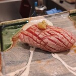 Umai Sushi Kan Bekkan Sushimasa - 頭肉は炙りで