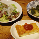 Italian Bar Le Barzar Nishinomiya Kitaguchi Ten - サラダと前菜2種