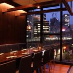 Zenseki Private rooms Rakuzou Utage Yurakucho Ekimae Ten Ginza - 夜景が見える個室もご用意。銀座の夜景を眺めながら、ゆっくりお食事とお酒をお楽しみ下さい。