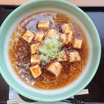 Hoozuki Tei - 麻婆ラーメン。醤油ラーメンに甘めのおうちマーボーが乗っかってるスタイル。