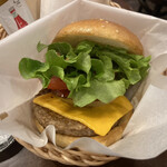 Freshness Burger Edogawabashi Ten - 野菜の青々しさがイイね。