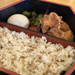 遊鶴 - から揚げ弁当＠880円（税込）