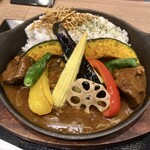 Sen Rikyu Sendai Paruko 2 Ten - 「仙台朝市採れたて野菜の牛たんカレー」(1870円税込)