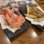 Seafood Sushi Izakaya Shichifuku Hon Ten - 紅生姜天と長芋素揚げ