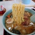 ちび食堂 - ちび特製ラーメン(みそ)②