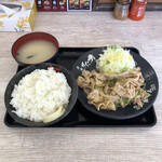 伝説のすた丼屋 - 