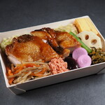 Chikae Saryo Ippin Dori Ten - 明太海苔弁当 九州産華味鳥照焼 1080円(税込)