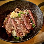 Yakiniku BAN Shinkai Chi Ten - ボリューム満点肩ロースステーキ丼！