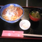 Kurashiki Taishu Kappou Sennari - カツ丼（550円）