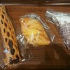 オッド ベーカリー - ショコラ棒　162円/クリームデニッシュ　151円/三角チョコパイ　160円