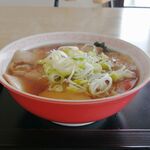 ラーメン長八 - 料理写真:醤油チャーシューメン 950円