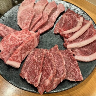 适合各种宴会的套餐◎还提供无限畅饮♪