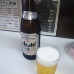 キッチン南海 沼袋店 - 先ずは、アサヒスーパードライ中瓶で喉を潤しました（笑顔）