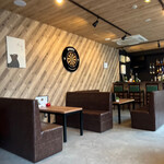 Cafe&Bar Weal'S - 雰囲気