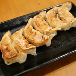 Atsuatsu Nikujiru Gyoza Ajikura - 島とうがらし餃子