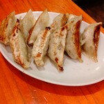 I Love Gyoza アキバの竜王 - 竜王餃子（タネがパンパン、甘めのタネです）