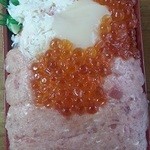 MICO Otaru Mikoma - ねぎまぐろ・ほたて・いくら・かにのお弁当（1,365円）