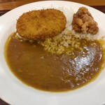 カレーショップ C&C - 一口たべちゃってから撮影笑