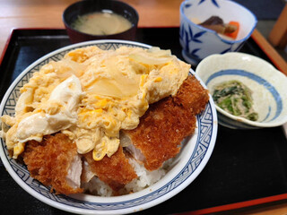 Ippuku - かつ丼 とじ　900円