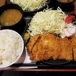 Kushi Katsu Dengana Ouji Ten - ジャンボチキンカツ定食。