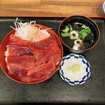 本まぐろ直売所 - 季節の定食（鉄火丼）