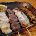 Yakitori Yamacho Seiseki Sakuragaoka Ten - センベロセット1,210円から串焼5本盛り合わせ通常582円