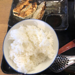 Marukin Honpo Higashimatsuyama Ten - 餃子セット、350円。ご飯が美味い。餃子も美味い。