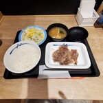 Matsuya Kurobe Ten - 牛焼肉定食 690円