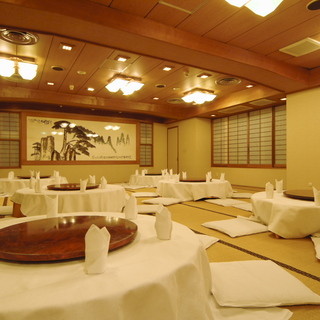 Many Japanese-style rooms are also available.