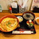 Teuchi Soba Dokoro Yaemon - カツ丼定食　ご開帳