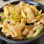 伝説のすた丼屋 - ニンニク効いてます