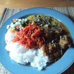 Curry to Coffee no Mise Pirika - チキンカレーと豆のカレーのあいがけ